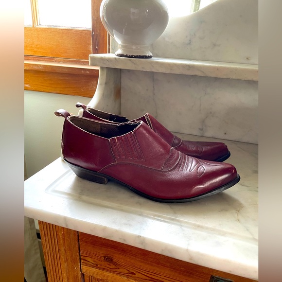 Vintage Ankle Cowgirl Booties in Red Leather - Picture 5 of 6